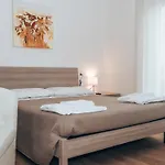 Aschenez Bed & Breakfast 4*