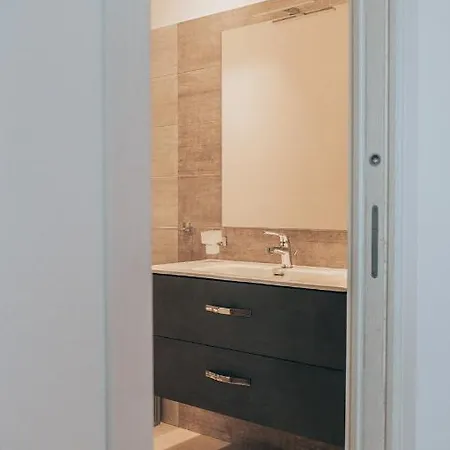 Aschenez Bed & Breakfast