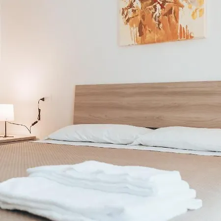 Oda ve Kahvaltı Aschenez 4*