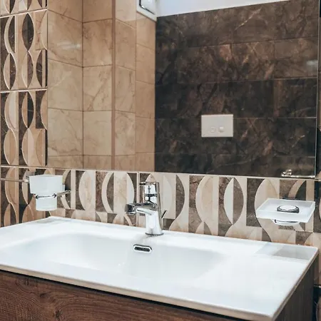 Oda ve Kahvaltı Aschenez 4*